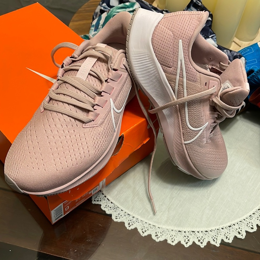 Women’s Nike Air Zoom Pegasus 38